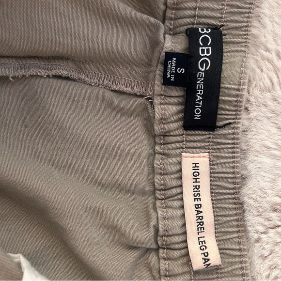 BCBGeneration High Rise Barrel Leg Khakis - Picture 3 of 7